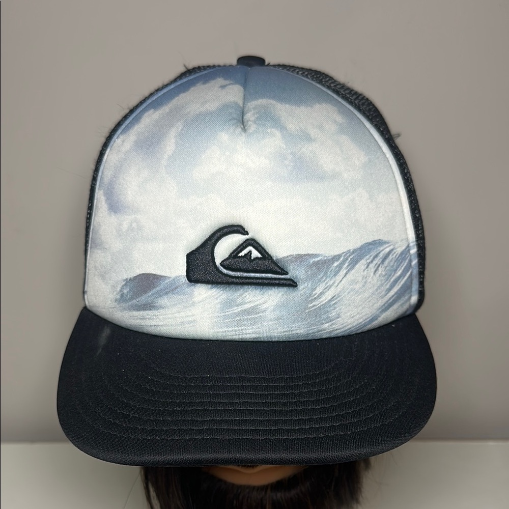 Quiksilver Blue Wave ocean black trucker Mesh Cap